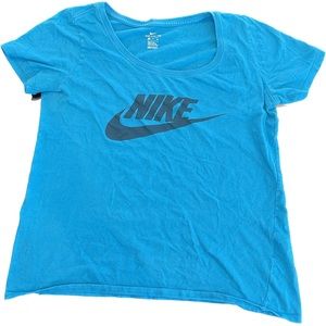 Nike Blue Athletic Cut Tee Size Small